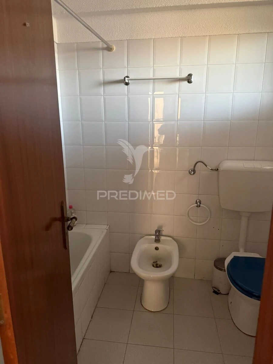 Apartamento T2 para Venda em Romeira e Várzea Foto 9