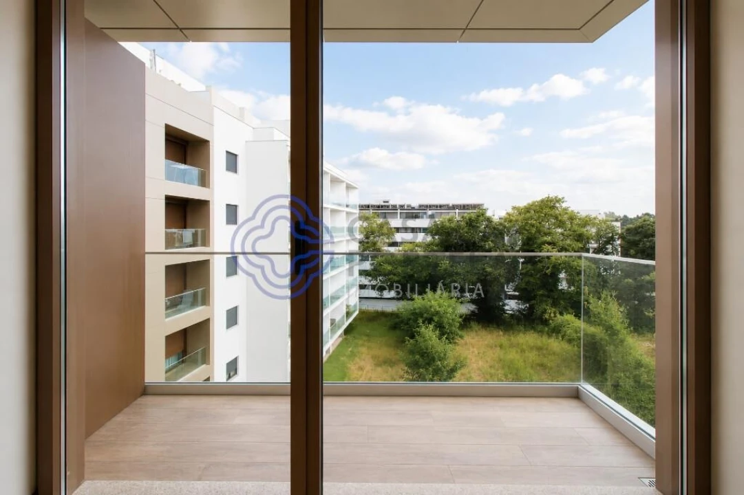 Apartamento T1 para Venda em Aguas Santas Foto 2