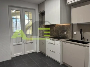 Apartamento T3 para Venda em Areeiro