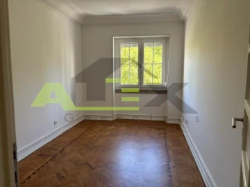 Apartamento T3 para Venda em Areeiro