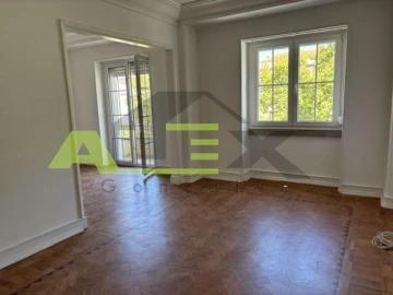 Apartamento T3 para Venda em Areeiro