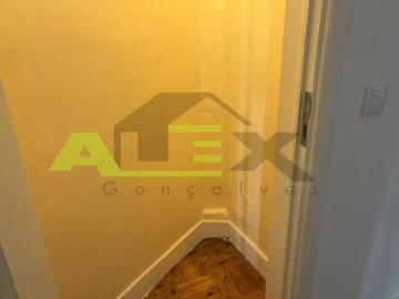 Apartamento T3 para Venda em Areeiro