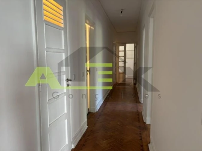 Apartamento T3 para Venda em Areeiro Foto 23