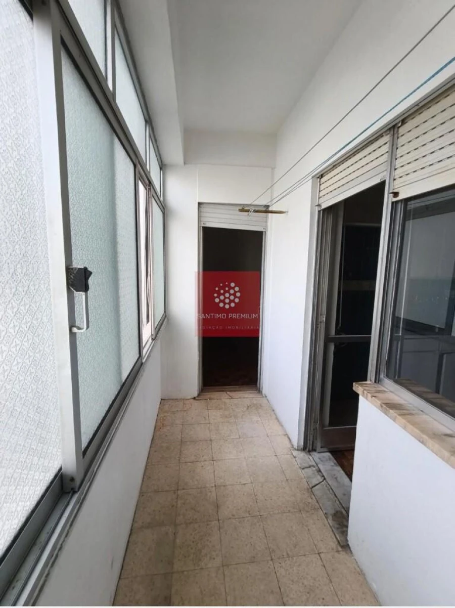 Apartamento T1 para Venda em Alfragide Foto 5