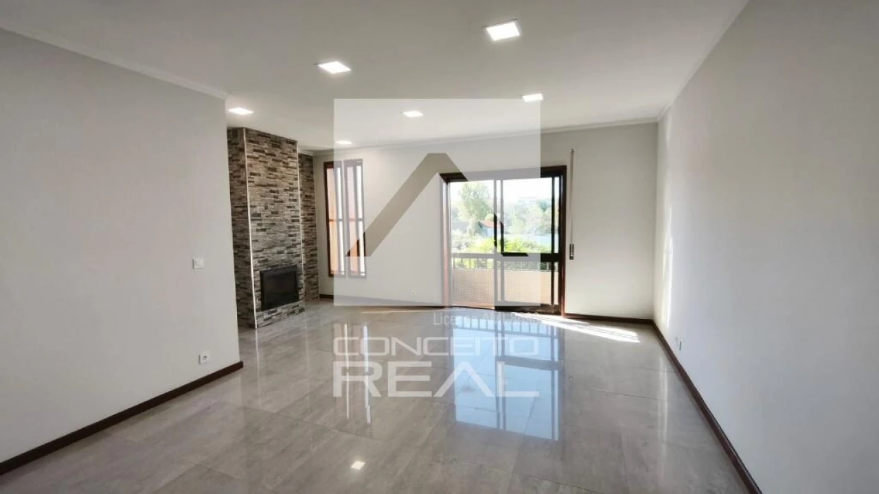 Apartamento T3 para Venda em Paços de Brandão Foto 8