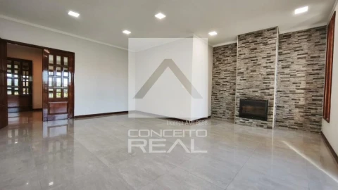 Apartamento T3 para Venda em Paços de Brandão