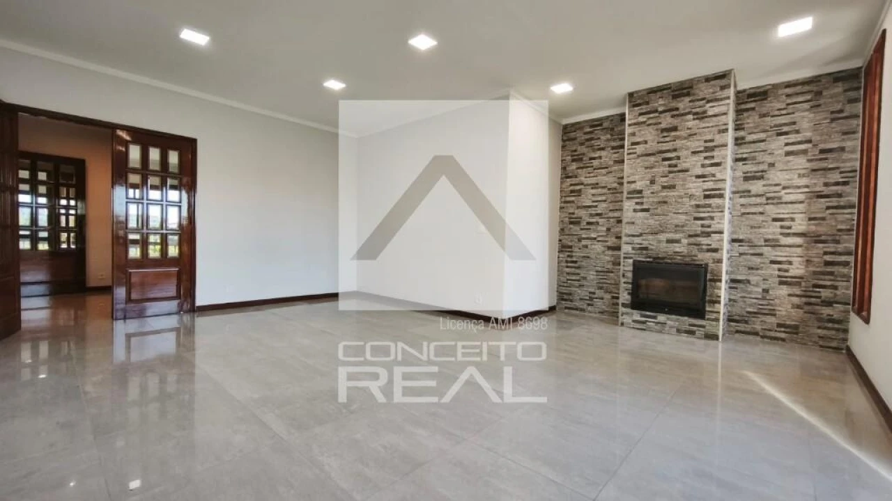 Apartamento T3 para Venda em Paços de Brandão Foto 6