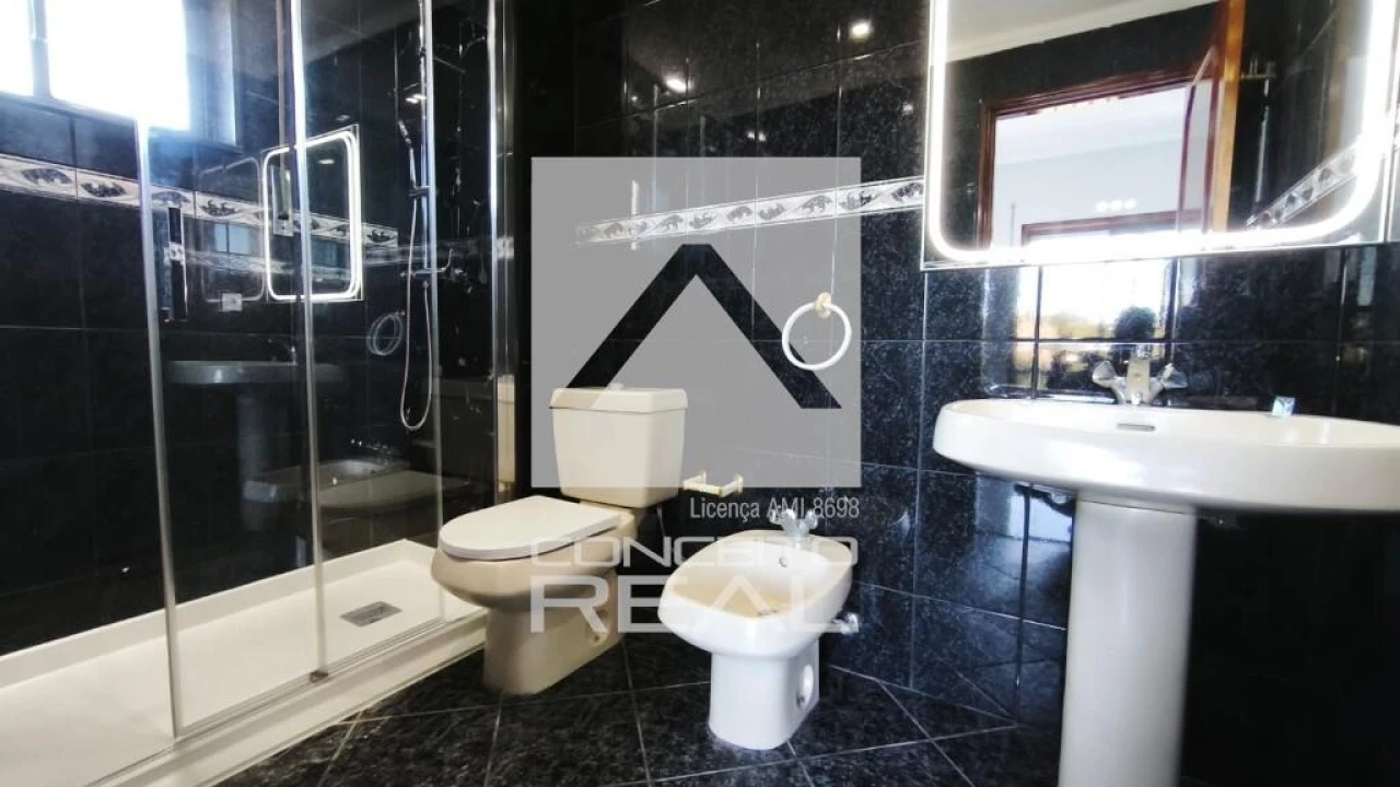 Apartamento T3 para Venda em Paços de Brandão Foto 18