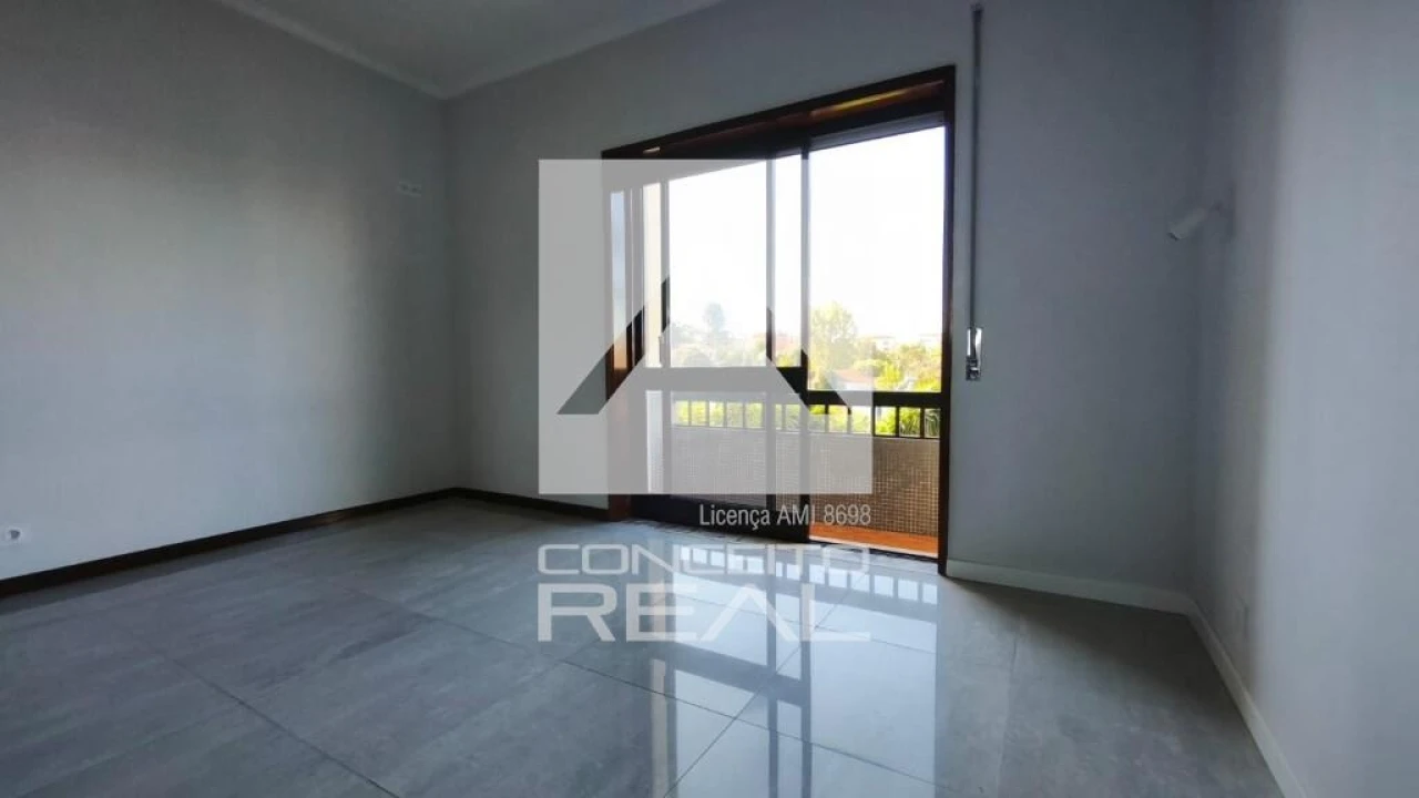 Apartamento T3 para Venda em Paços de Brandão Foto 16