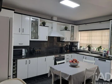 Moradia T3 para Venda em Reboreda e Nogueira