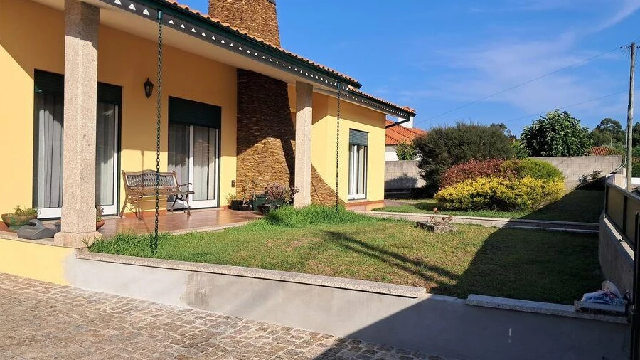 Moradia T3 para Venda em Reboreda e Nogueira