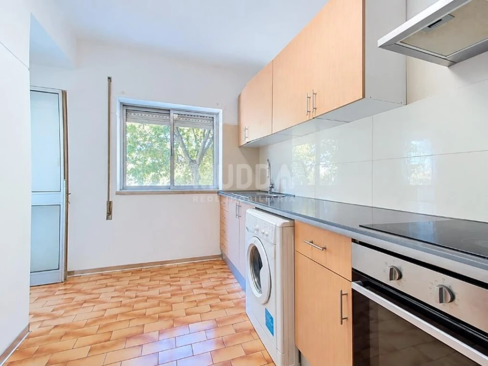 Apartamento T3 para Venda em Sé, Santa Maria e Meixedo Foto 7