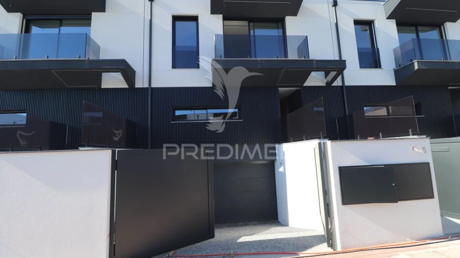 Moradia T3 para Venda em Real, Dume e Semelhe