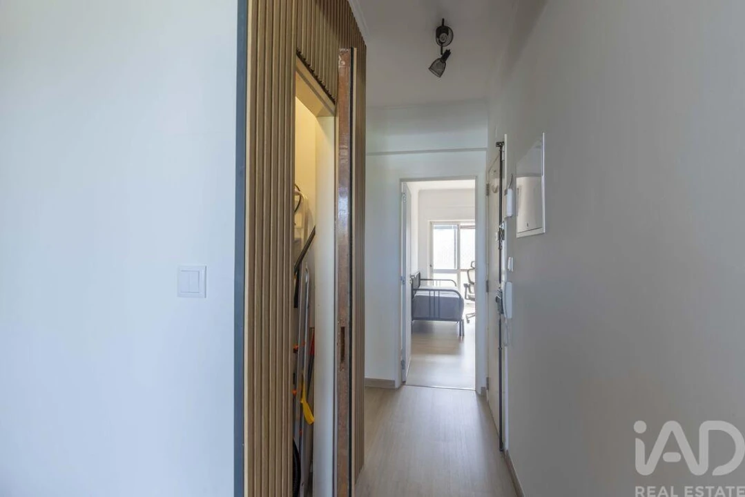 Apartamento T2 para Venda em Póvoa de Santa Iria e Forte da Casa Foto 15