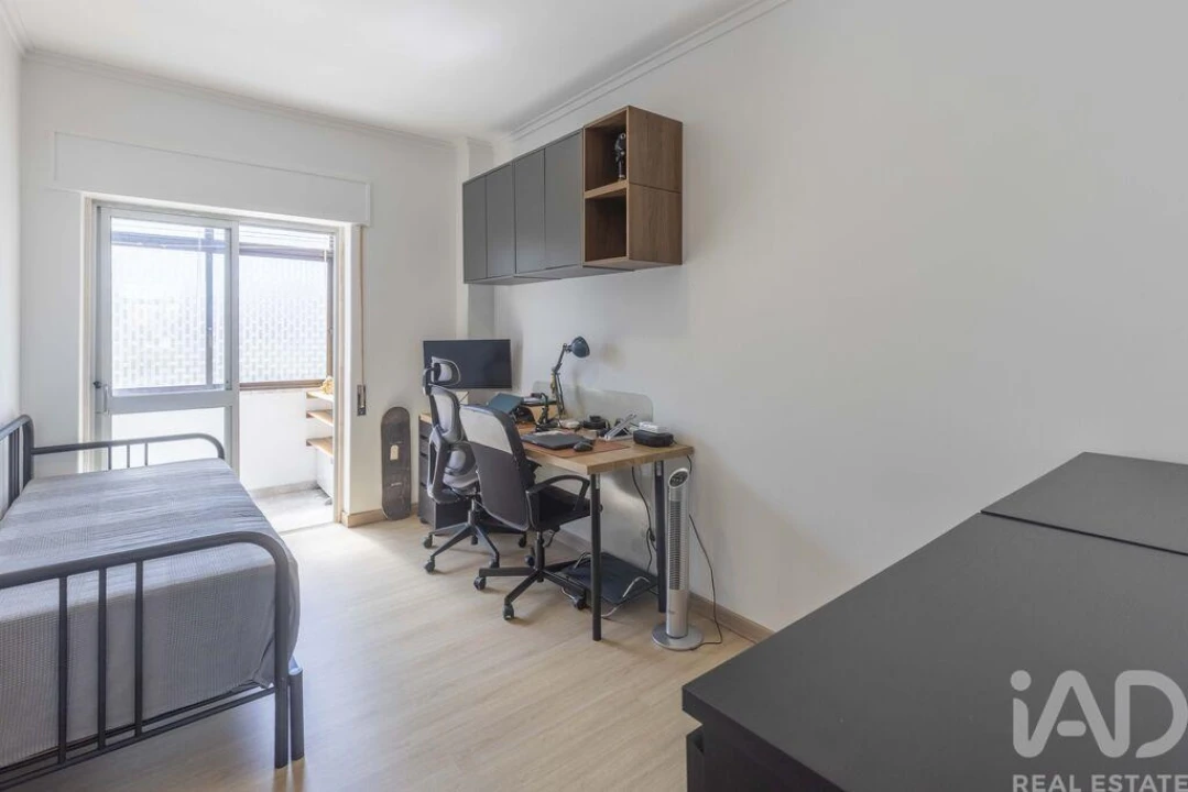 Apartamento T2 para Venda em Póvoa de Santa Iria e Forte da Casa Foto 18