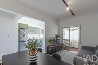 Apartamento T2 para Venda em Póvoa de Santa Iria e Forte da Casa