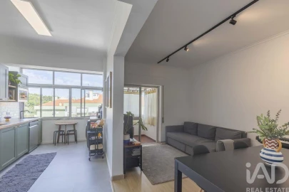 Apartamento T2 para Venda em Póvoa de Santa Iria e Forte da Casa