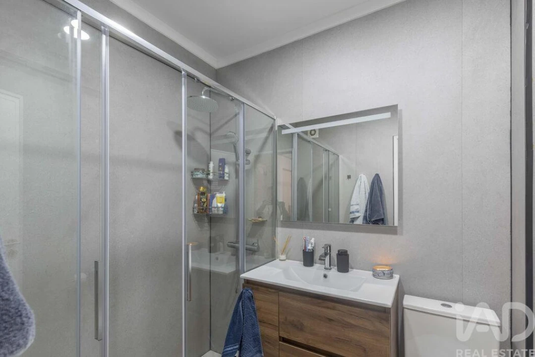Apartamento T2 para Venda em Póvoa de Santa Iria e Forte da Casa Foto 22