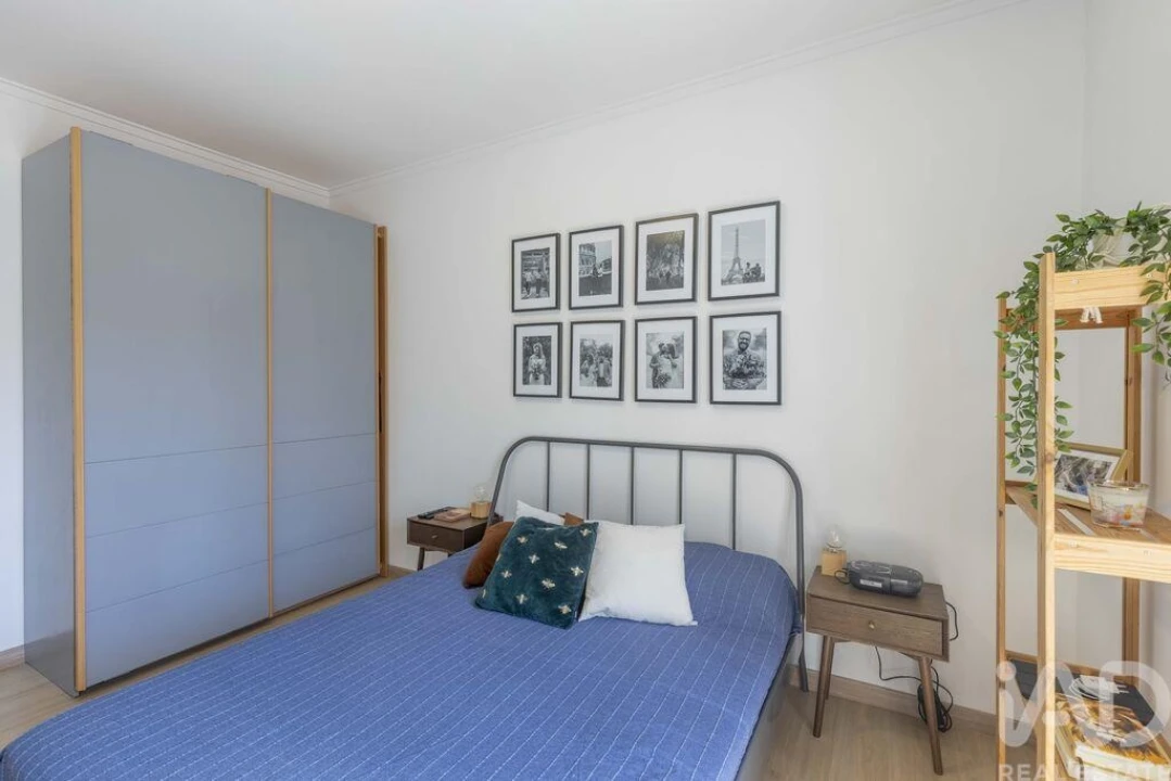 Apartamento T2 para Venda em Póvoa de Santa Iria e Forte da Casa Foto 17