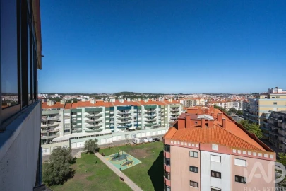 Apartamento T3 para Venda em Cacém e São Marcos