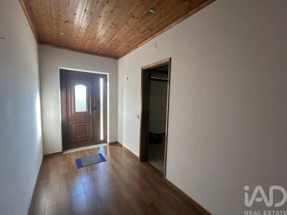 Prédio para Venda em Meruge Foto 24