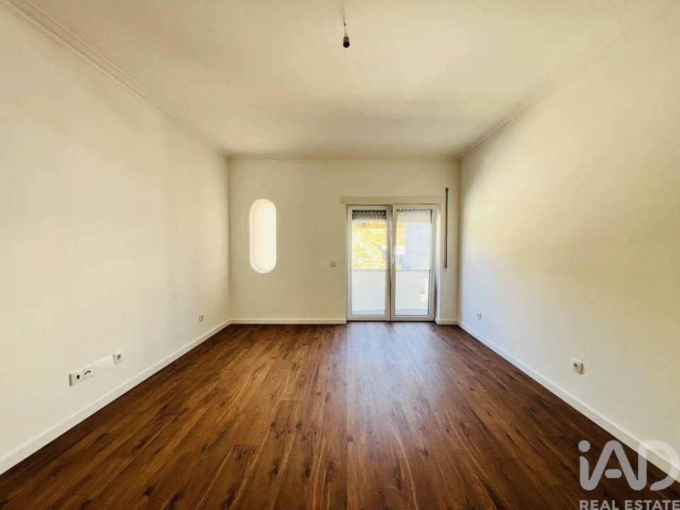 Apartamento T2 para Venda em Miranda do Corvo Foto 8