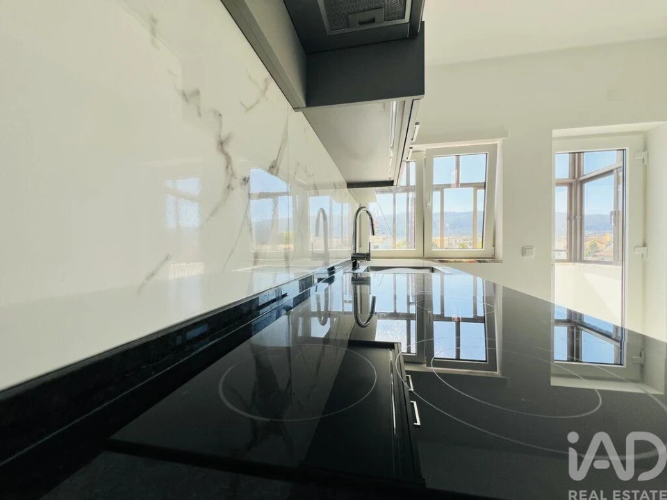 Apartamento T2 para Venda em Miranda do Corvo Foto 5