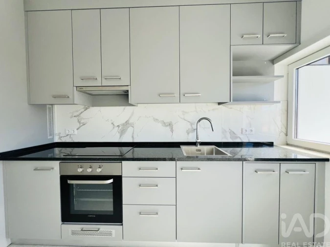 Apartamento T2 para Venda em Miranda do Corvo Foto 4