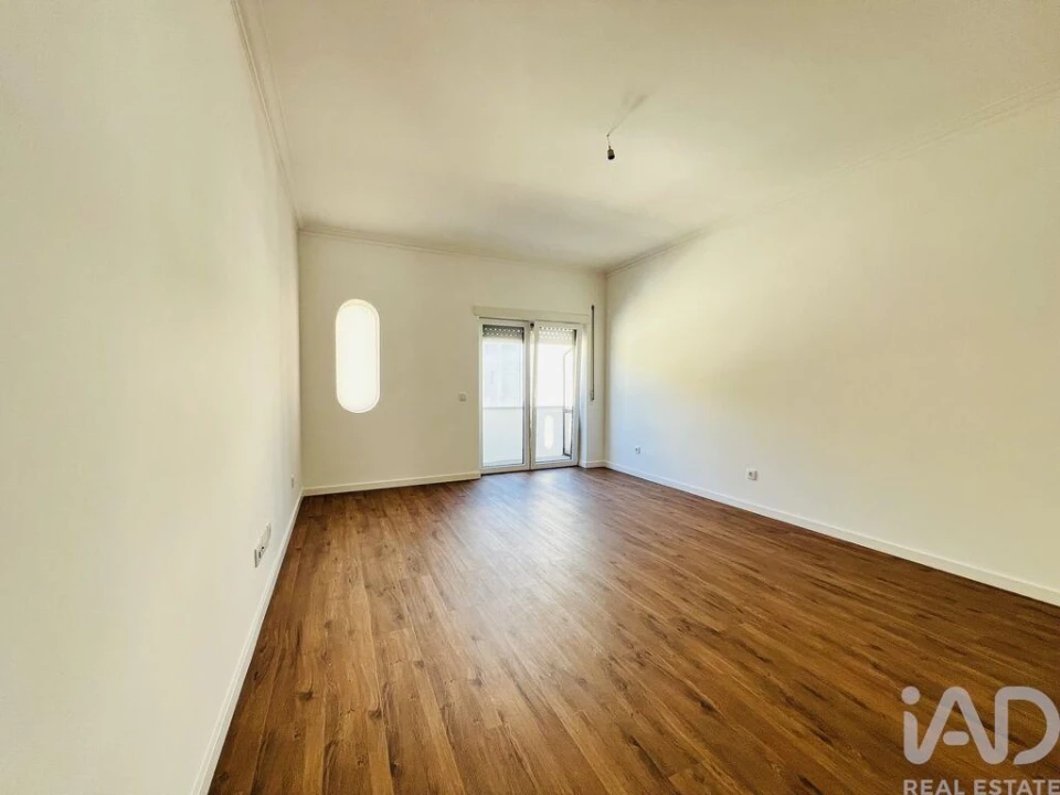 Apartamento T2 para Venda em Miranda do Corvo Foto 6