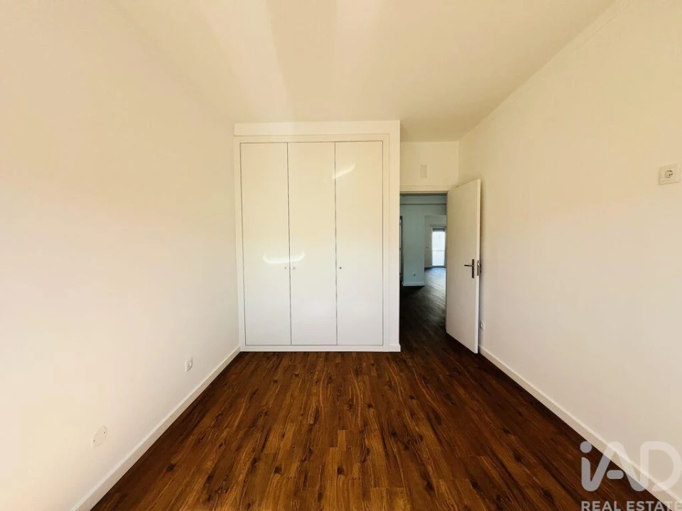 Apartamento T2 para Venda em Miranda do Corvo Foto 22