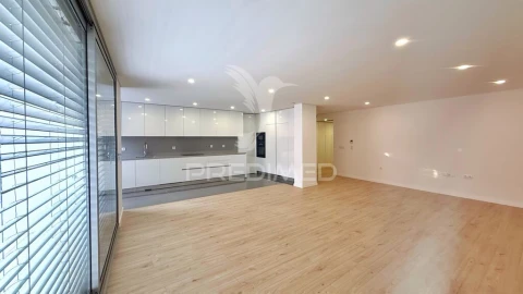 Apartamento T3 para Venda em Azurem