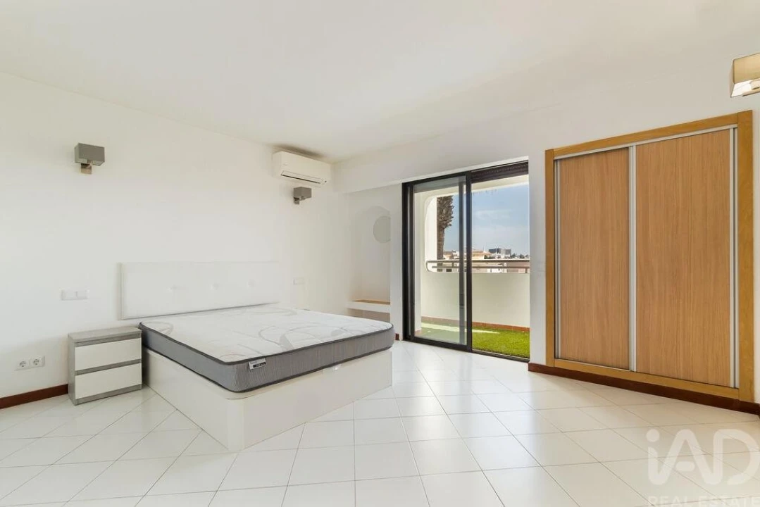 Apartamento T3 para Venda em Albufeira e Olhos de Água Foto 13