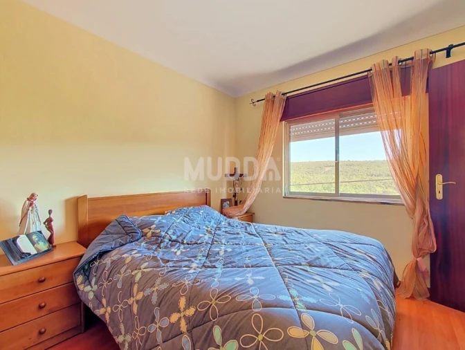 Moradia T3 para Venda em Carragosa Foto 3