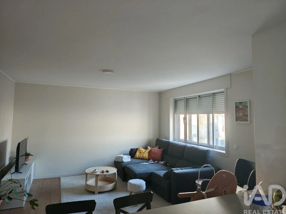 Apartamento para Venda em Cidade da Maia Foto 6