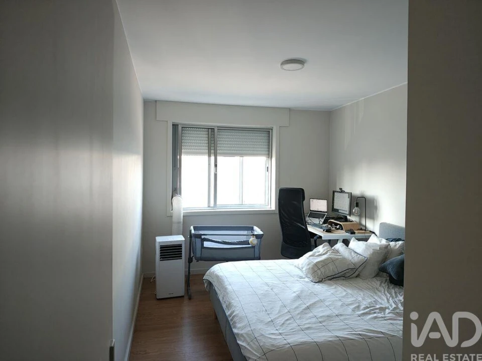 Apartamento para Venda em Cidade da Maia Foto 7