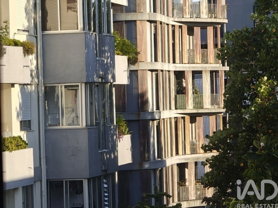 Apartamento para Venda em Cidade da Maia Foto 1