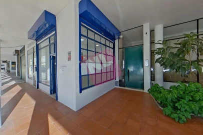 Loja para Arrendamento em Alvalade
