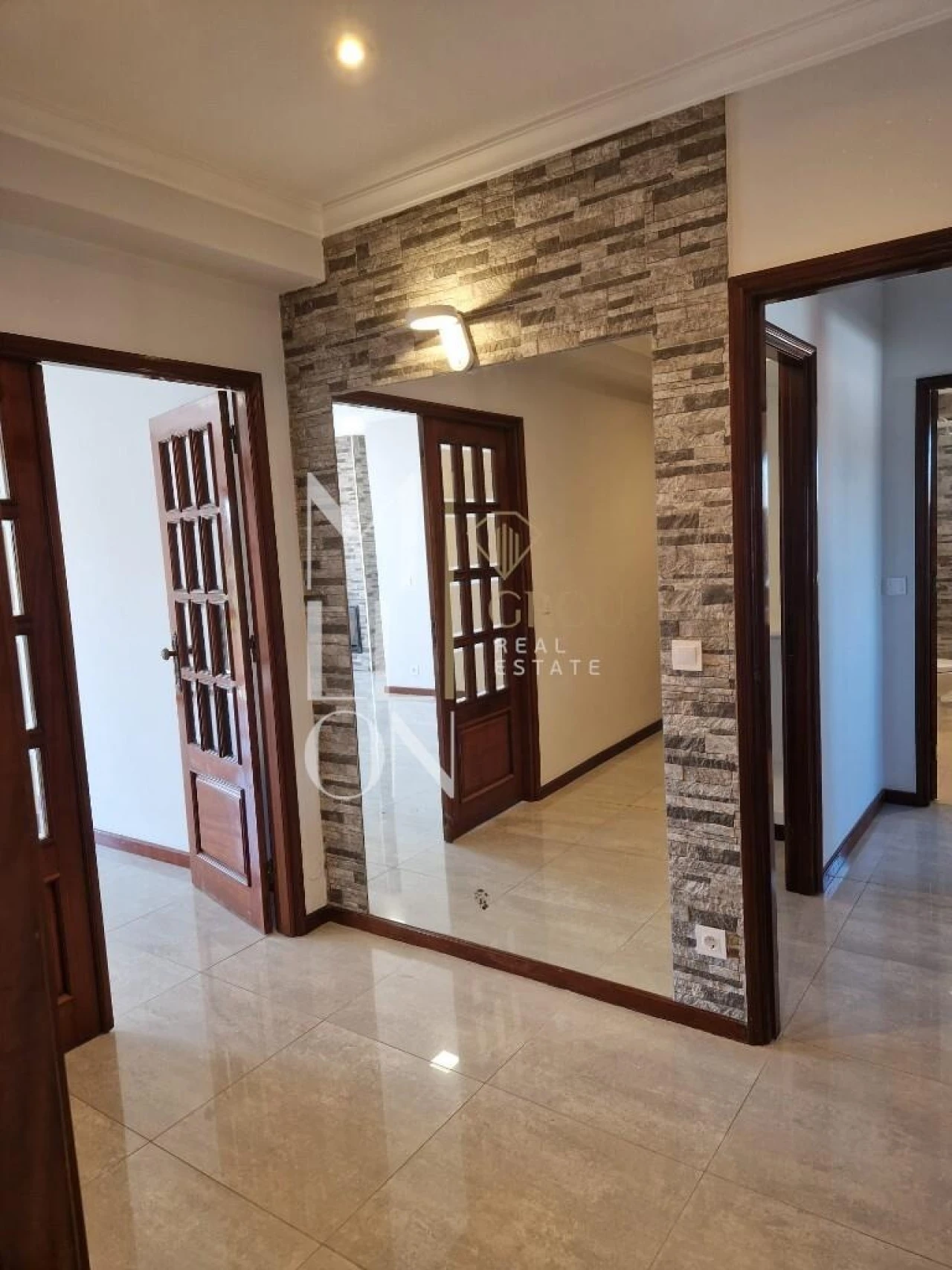 Apartamento T3 para Venda em Paços de Brandão Foto 21