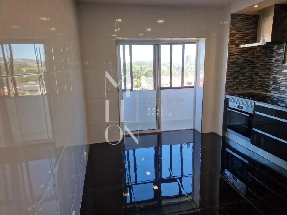 Apartamento T3 para Venda em Paços de Brandão Foto 18