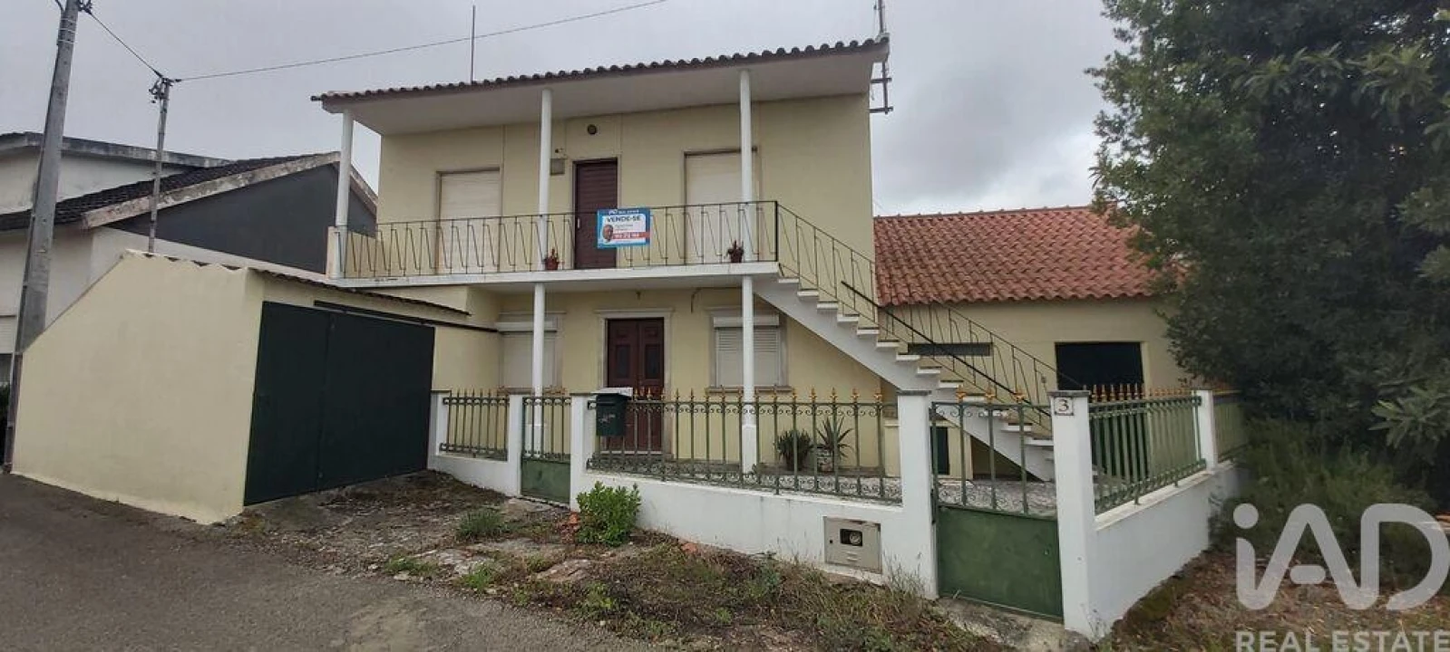 Moradia T3 para Venda em Batalha Foto 1