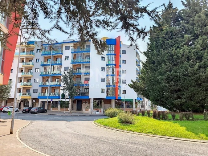 Apartamento T1 para Arrendamento em Ramada e Caneças Foto 14