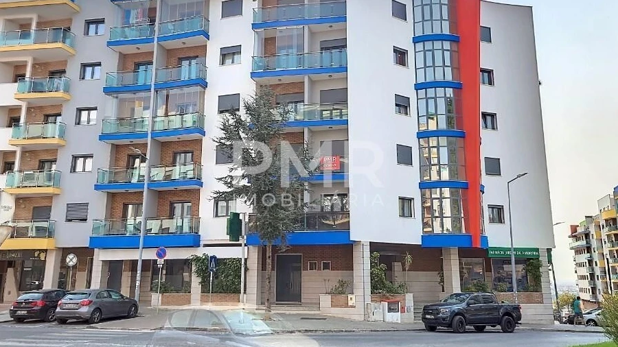 Apartamento T1 para Arrendamento em Ramada e Caneças