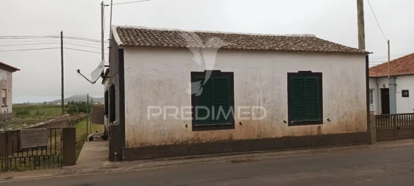 Moradia T2 para Venda em Guadalupe