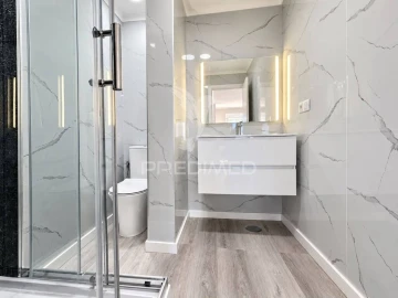 Apartamento T2 para Venda em Setubal (São Sebastião)