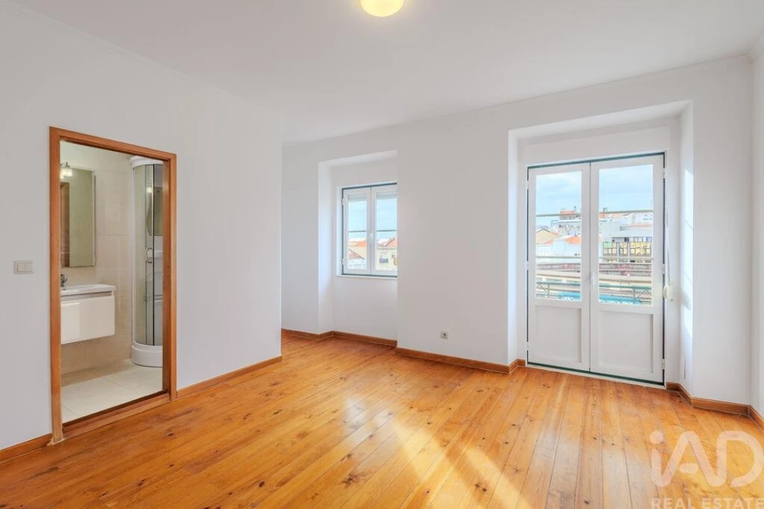 Apartamento T3 para Venda em Arroios Foto 1
