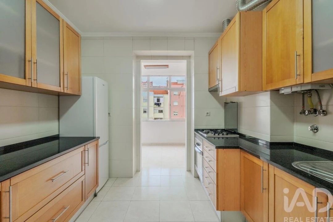 Apartamento T3 para Venda em Arroios Foto 13