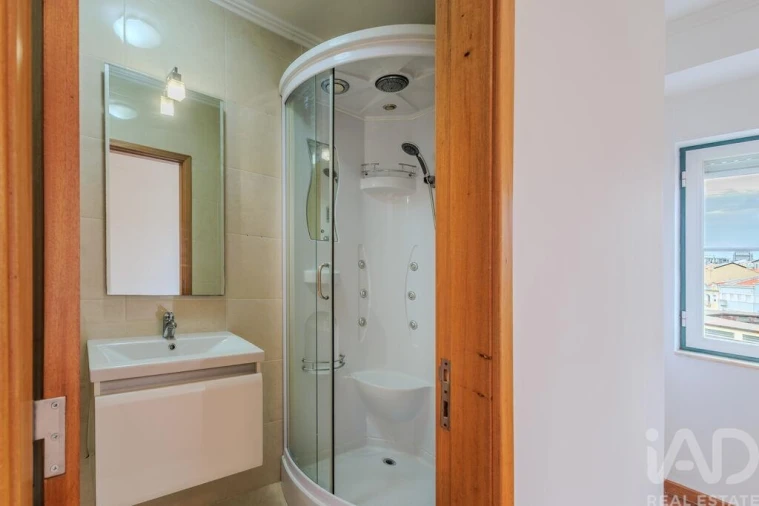 Apartamento T3 para Venda em Arroios Foto 24