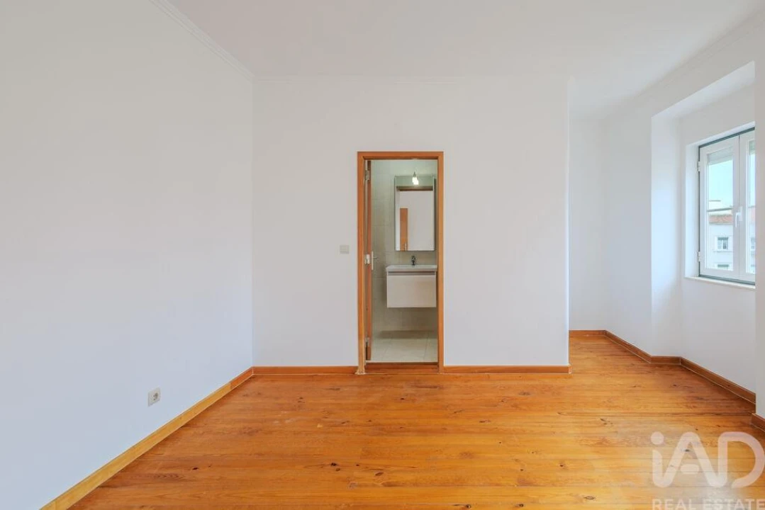 Apartamento T3 para Venda em Arroios Foto 21