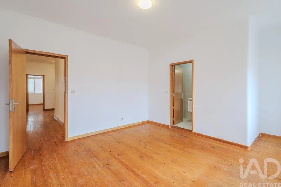 Apartamento T3 para Venda em Arroios Foto 23