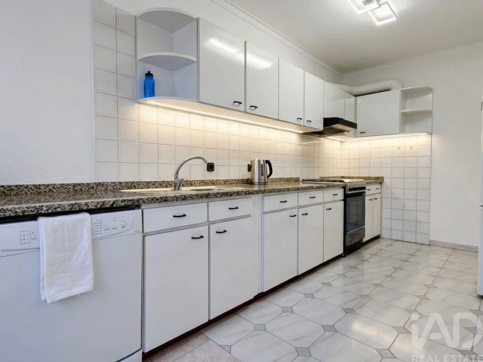 Apartamento T3 para Venda em Vila Praia de Ancora Foto 3